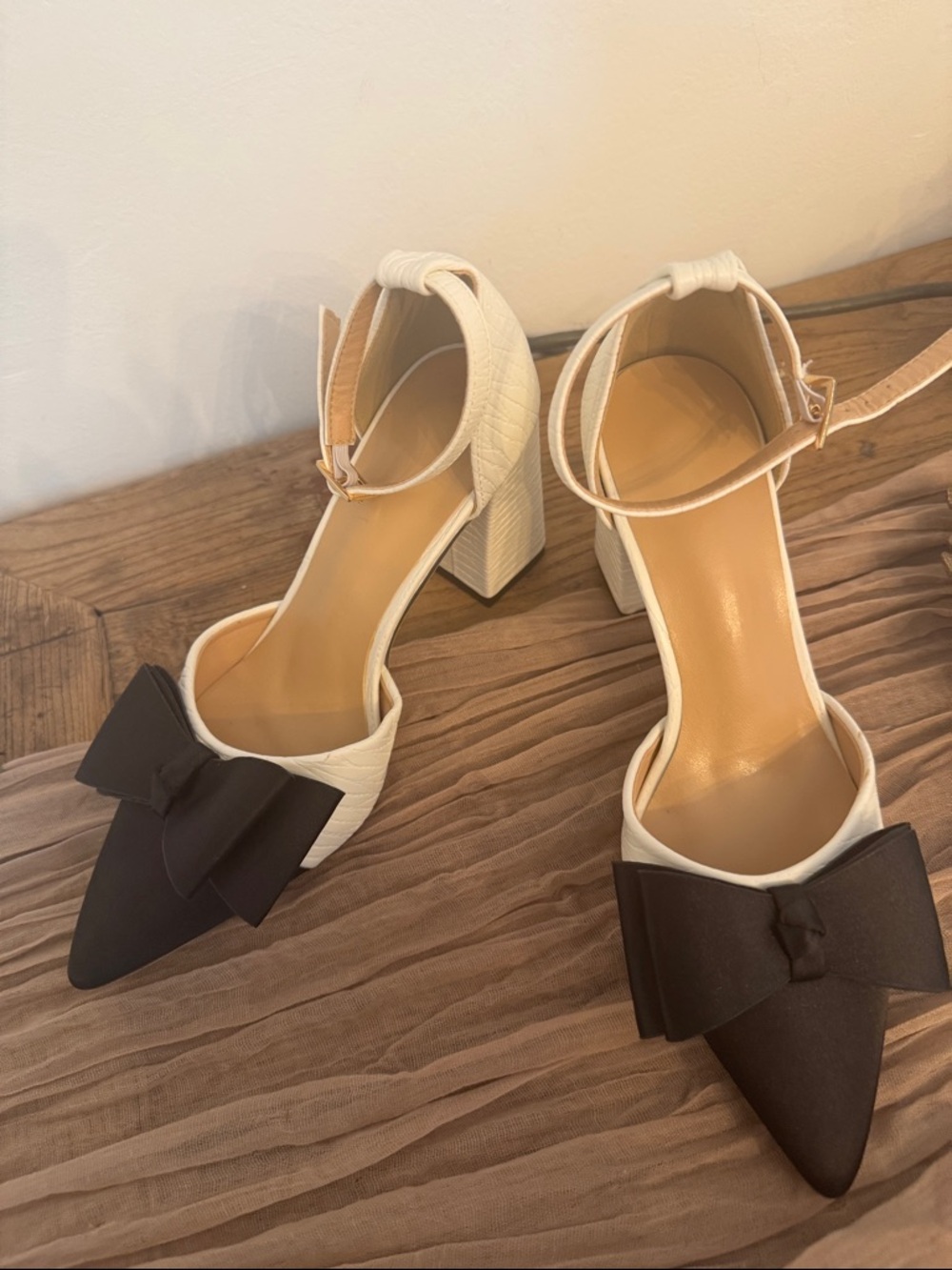 Women's White Block Heel Ankle Strap Sandals. Satin black bow embellishment